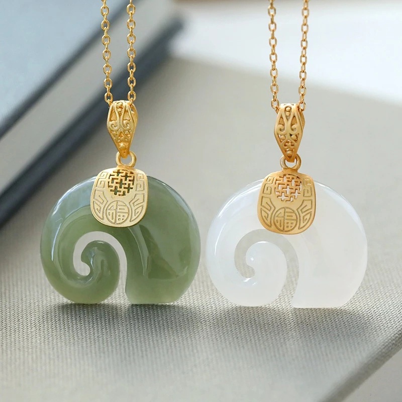 สร้อยคอจี้รูปช้างหยกเฮเทียนหิน - Charm Necklace Dainty บทวิจารณ์และราคา